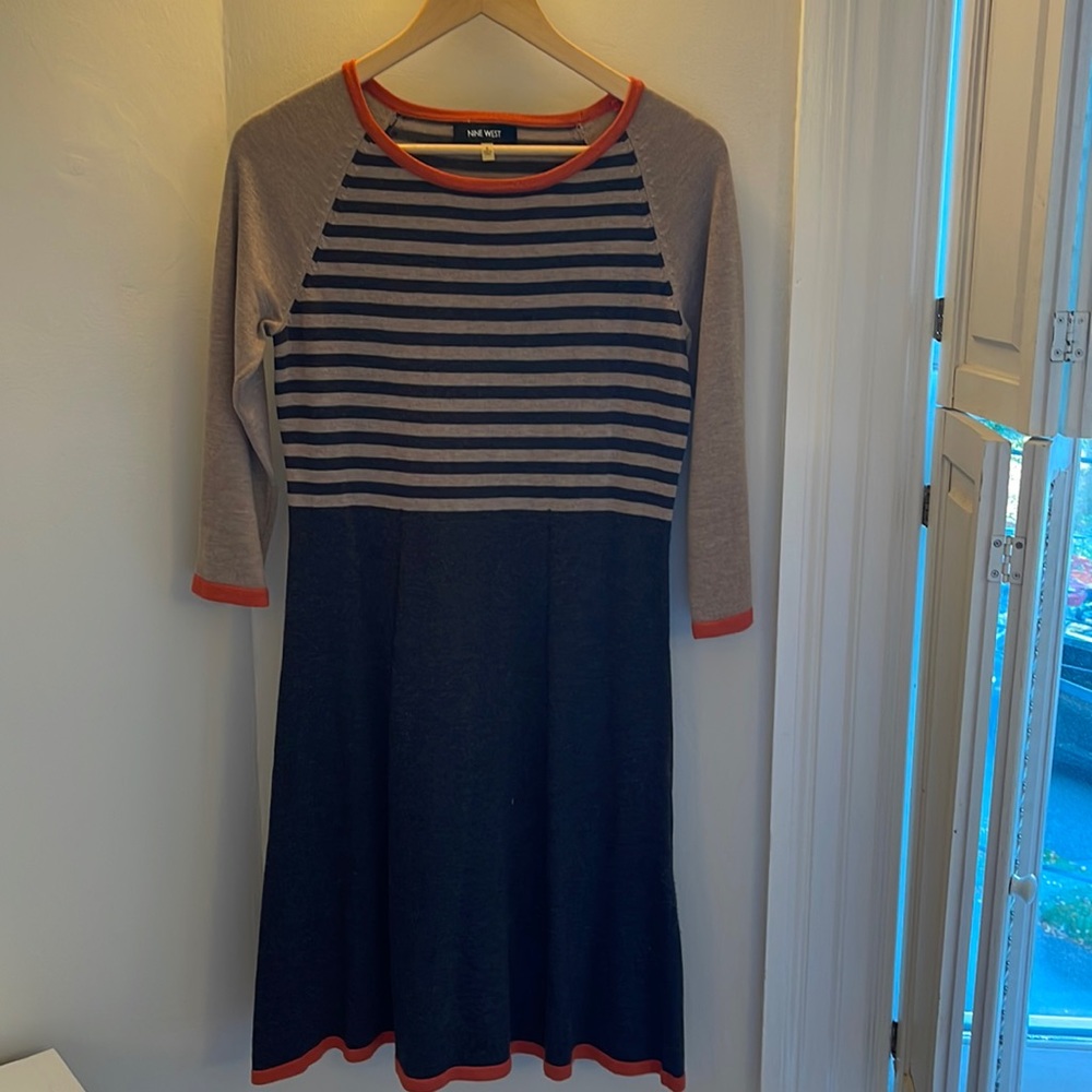 Nine West size 6 cotton sweater dress